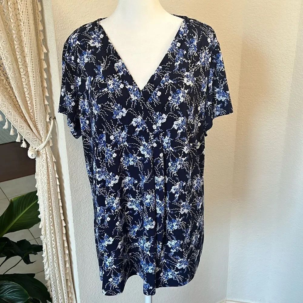 Lane Bryant Cap Sleeve V-Neck Front Pleat Top ~ Size 14 / 16